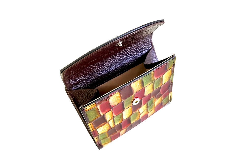 Mosaic Croco Folding Flap Purse
