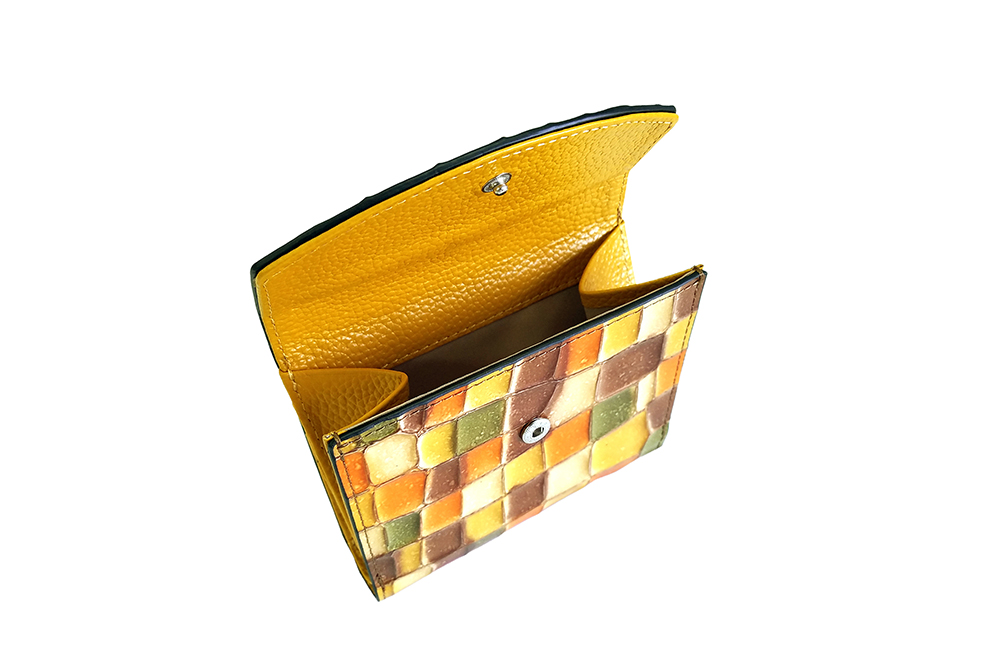 Mosaic Croco Folding Flap Purse